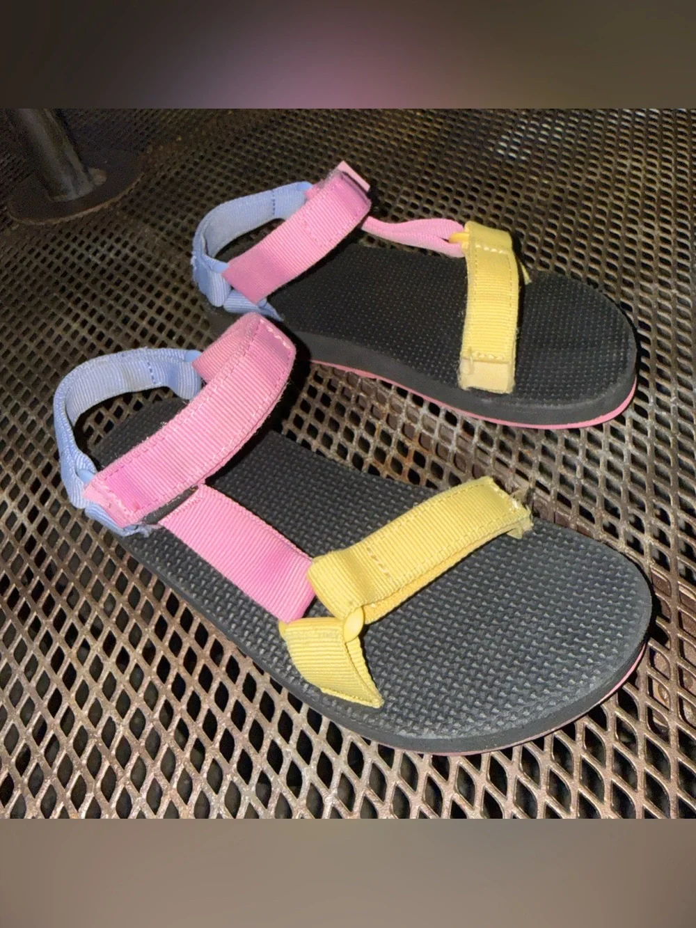 Teva Kids Sz 1 Sandals Original Universal Multicolor Vibrant Colorful Colorblock